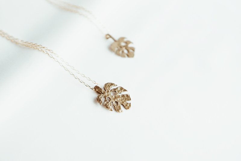 Monstera Turtle Series | Brass Necklace - สร้อยคอ - ทองแดงทองเหลือง 