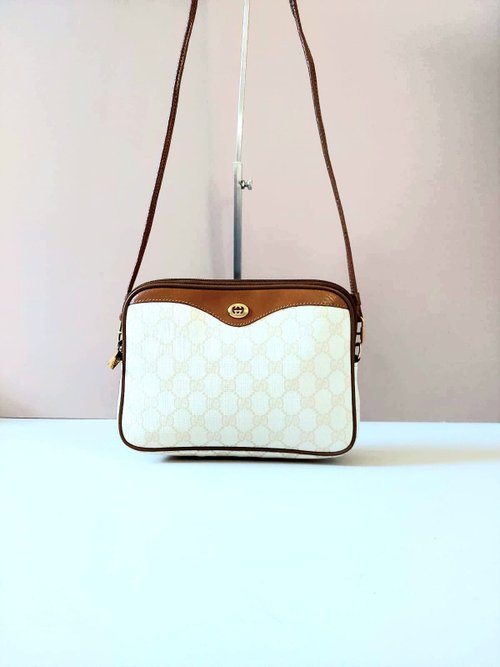LA LUNE Vintage 日本鑑證古董品選物店 絕版稀有品中古二手Gucci白咖啡色皮革側背斜孭揹腋下小包手袋