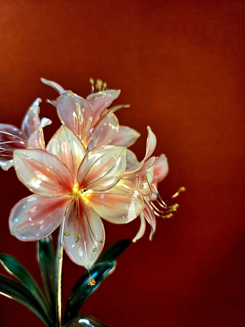 朱頂紅【閒逛花間系列•沾浸藝術花燈】。小夜燈。生日禮物 - 燈具/燈飾 - 樹脂 