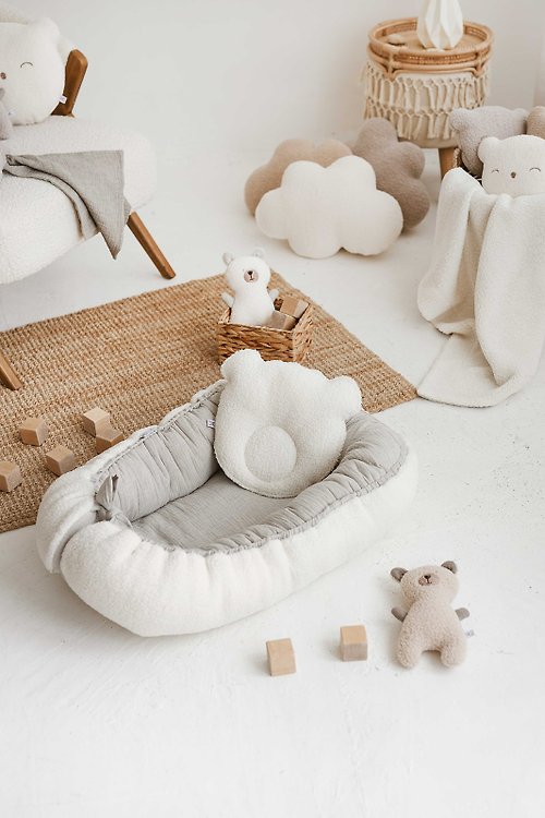Cot and Cot Baby nest in natural colors TEDDY PLUSH + muslin