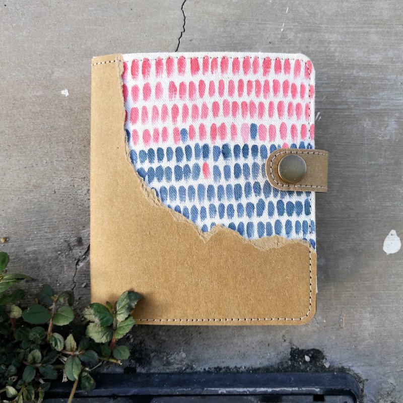 [With the series of painted red and blue dot short clip - Wallets - Paper 