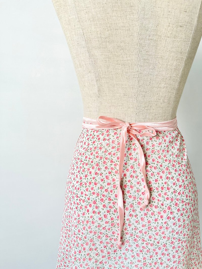 mini rose - Skirts - Other Materials Pink