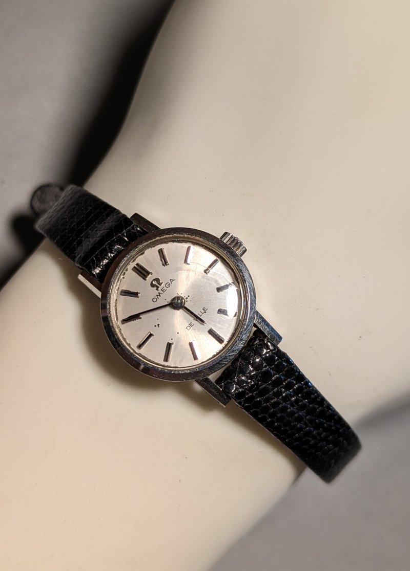 Omega 手上鍊機械錶 小圓面古董錶 vintage watch - 女錶 - 其他金屬 銀色
