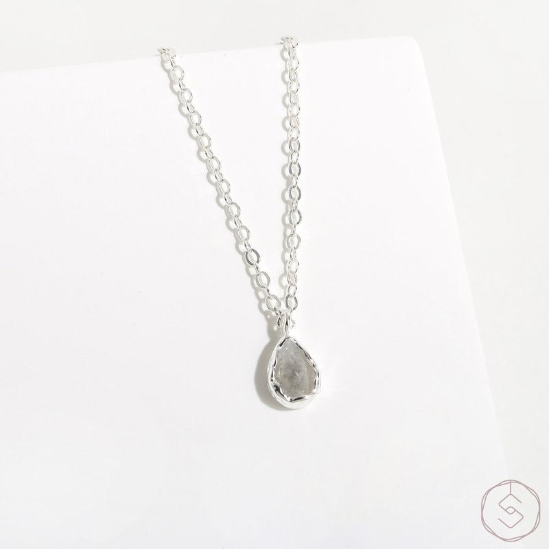 MUSE | Labradorite S925 Sterling Silver | Sterling Silver Water Drop Necklace - สร้อยคอ - คริสตัล สีเทา