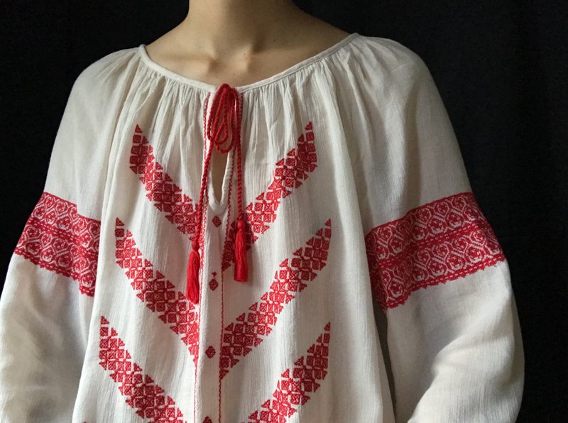 山形刺繡長袖上衣 - 女上衣/長袖上衣 - 棉．麻 