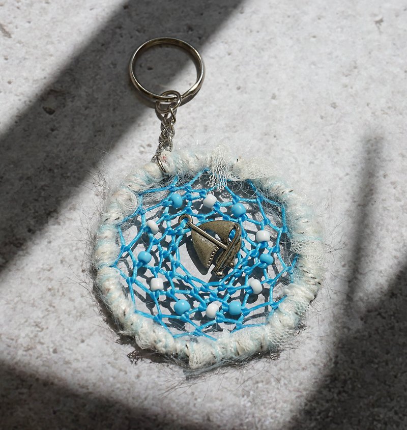 Handmade Yarn Key Ring | Sail - ที่ห้อยกุญแจ - ไฟเบอร์อื่นๆ สีน้ำเงิน