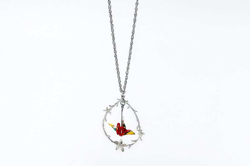 Paper crane garland necklace. Flowers and shadows - สร้อยคอ - กระดาษ สีแดง