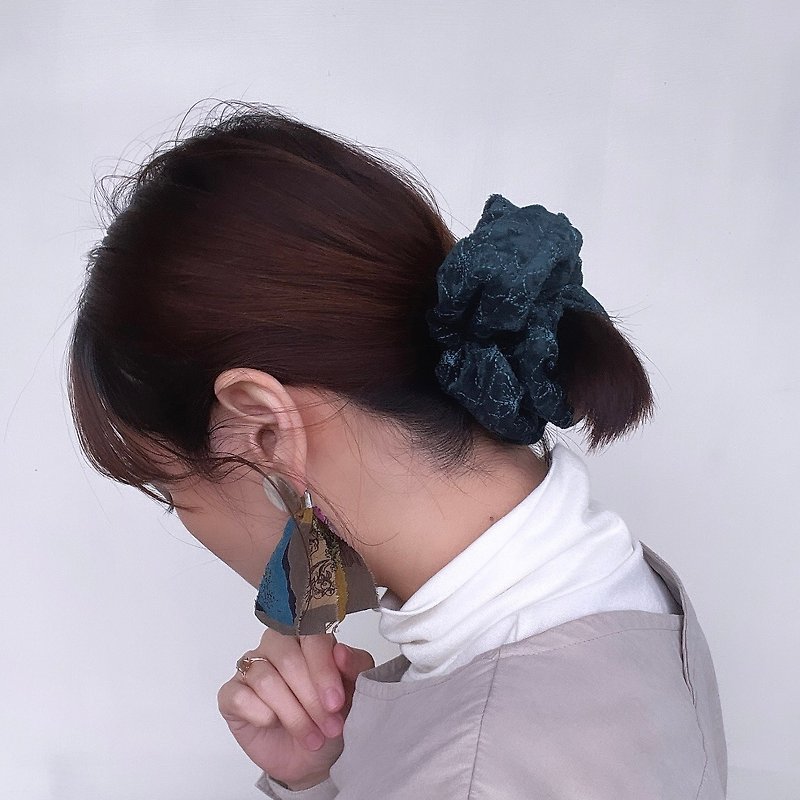 日本布料 大腸圈 - 髮夾/鯊魚夾 - 聚酯纖維 多色