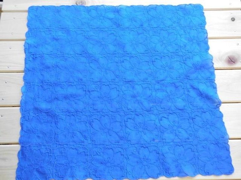 藍草木染め(桜)レースカット大判ハンカチ - 其他 - 棉．麻 藍色