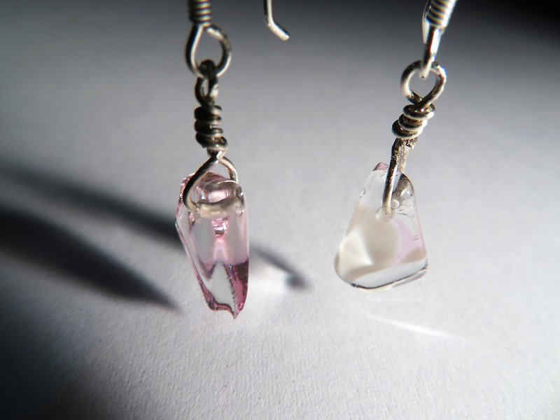 垂墜式耳環 - 耳環/耳夾 - 玻璃 粉紅色