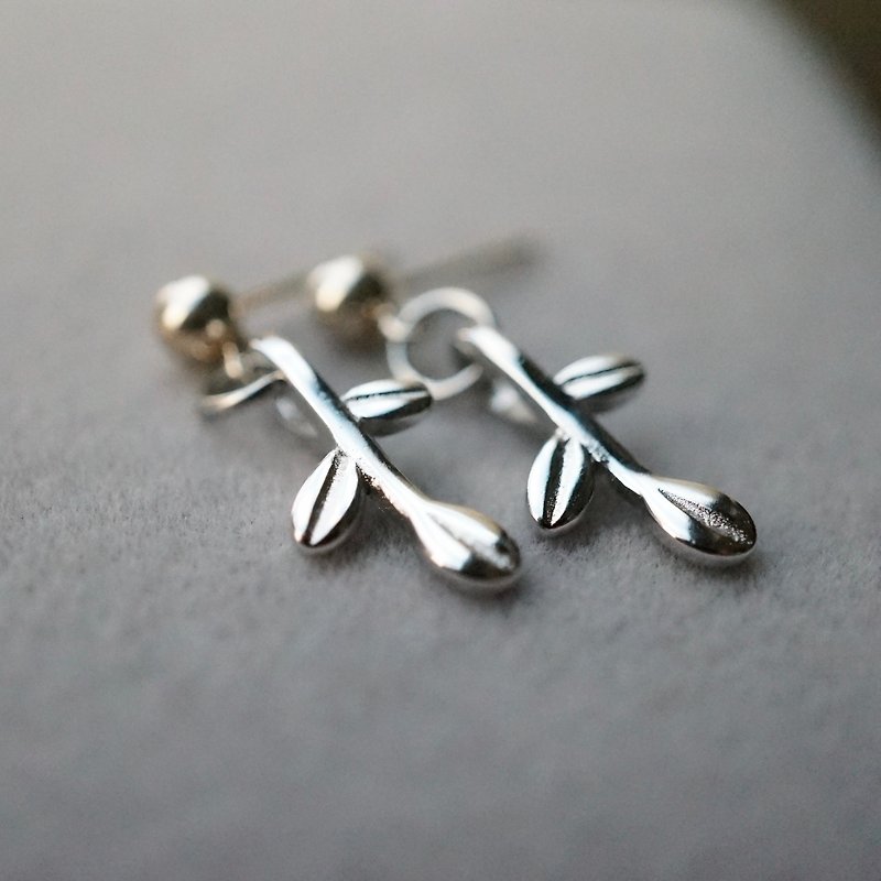 ITS-E127 [earrings series, small saplings] earrings earrings Valentine's Day gift - ต่างหู - โลหะ สีเงิน