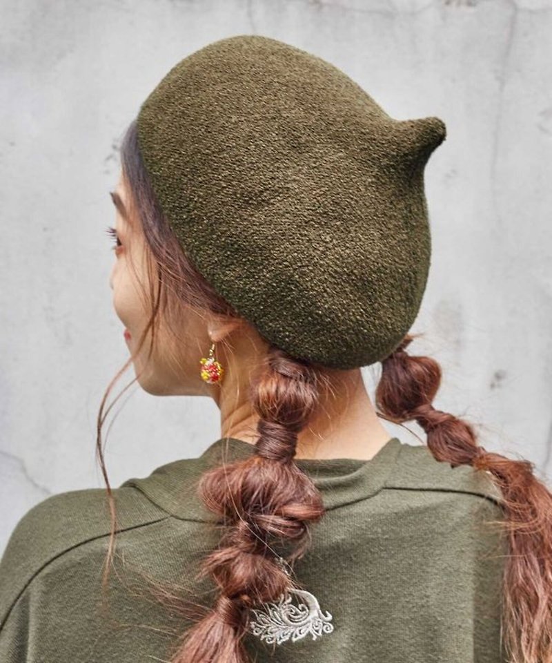 [Popular pre-order] Spring and summer plain pointed beret (5 colors) JTYP3201 - หมวก - วัสดุอื่นๆ หลากหลายสี