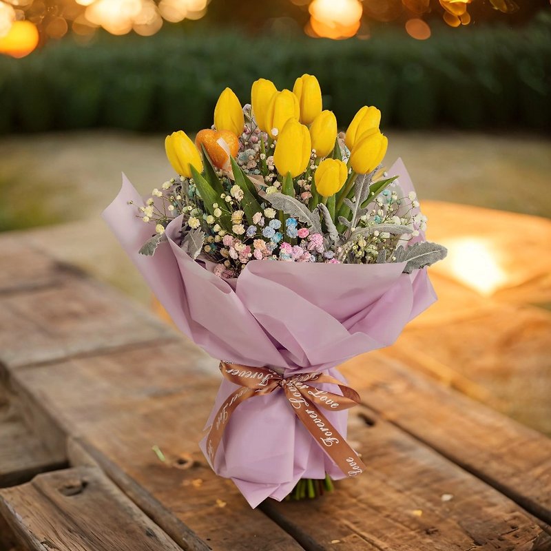 Flower bouquet (10 Tulips + Colored Baby's Breath, Mina Leaves & Flowers) - Plants - Plants & Flowers 