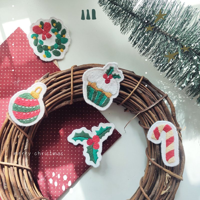 Brooch | Christmas Wreaths Brooch - Brooches - Cotton & Hemp Multicolor