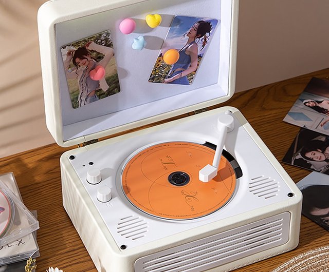 ライト付きCDプレーヤー、ノスタルジックなCDプレーヤー、レトロな高