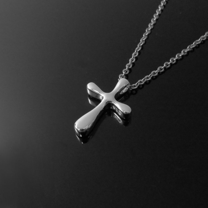 Small Fresh Series / Simple Rounded Cross Necklace (Men) / 925 Silver - สร้อยคอ - วัสดุอื่นๆ สีเงิน