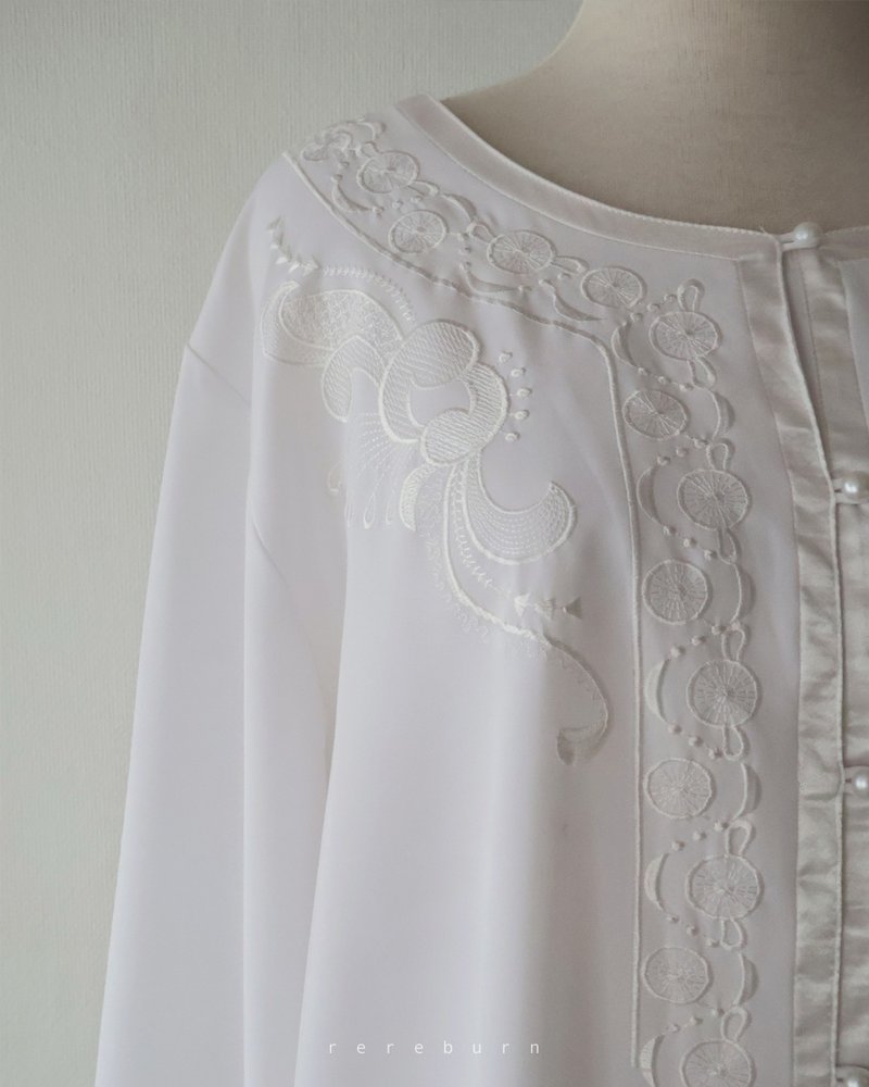 復古刺繡領寬鬆歐美版型長袖白色古著襯衫 - 女襯衫 - 聚酯纖維 白色