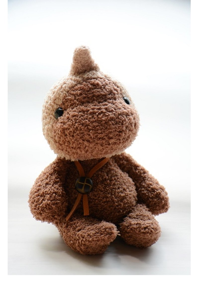 sock monster (handmade) - ตุ๊กตา - ผ้าฝ้าย/ผ้าลินิน สีนำ้ตาล