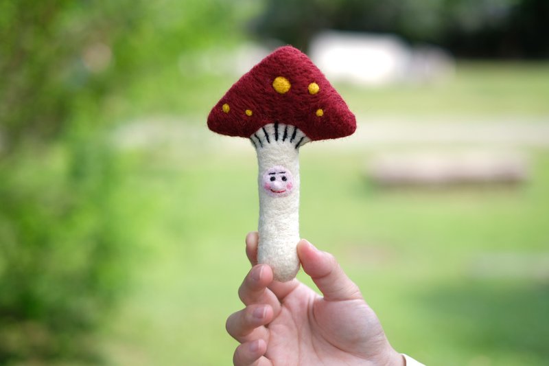 Long Nose Mushroom Taro Wool Felt Pin - Brooches - Wool Multicolor