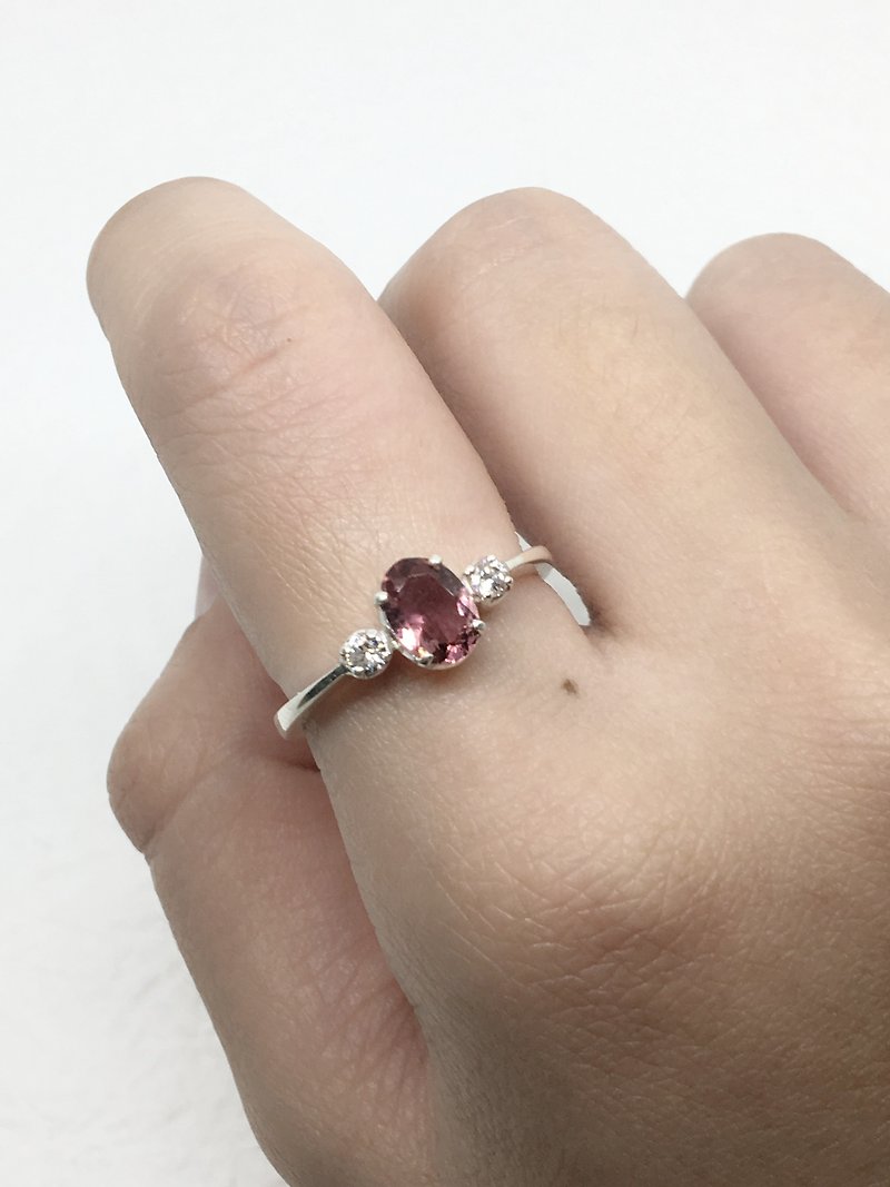 粉紅碧璽925純銀鑲嵌鋯石爪鑲戒指 尼泊爾手工鑲嵌製作 - 戒指 - 寶石 粉紅色