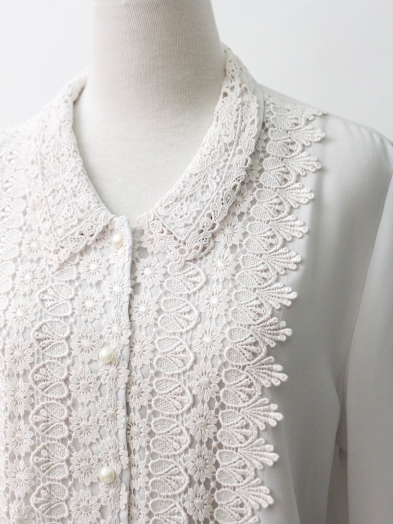 [RE0407T1914] retro elegant gray purple lace stitching short-sleeved shirt vintage - เสื้อเชิ้ตผู้หญิง - เส้นใยสังเคราะห์ สีม่วง