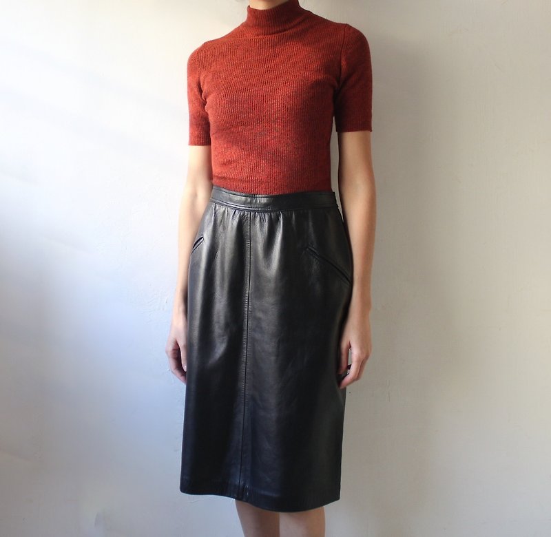 FOAK vintage Loewe black Napa lambskin skirt - กระโปรง - หนังแท้ 