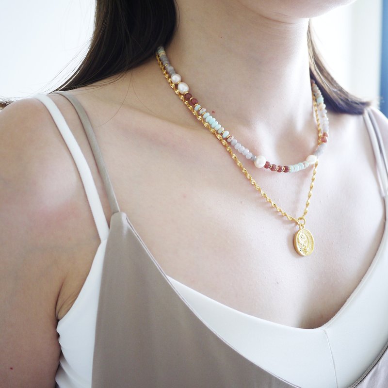 Clear natural stone pearl stacking necklace - สร้อยคอ - เครื่องเพชรพลอย สีทอง