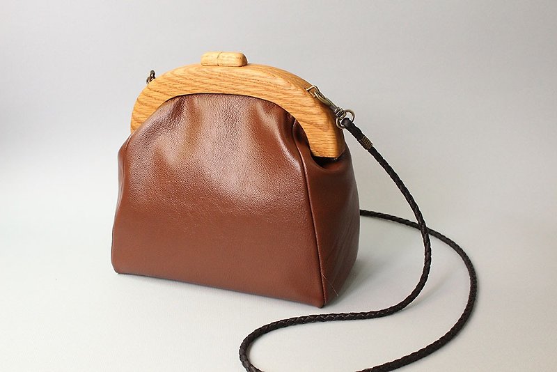 Sweet coffee / gold leather bag / wooden frame gold / crossbody bag / side bag - Messenger Bags & Sling Bags - Genuine Leather Brown