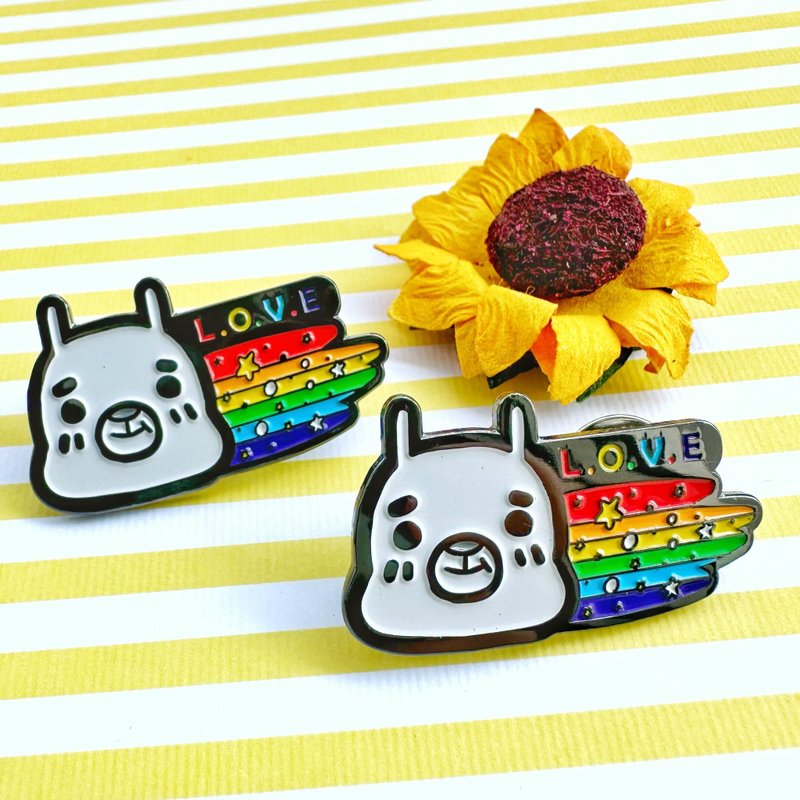 Metal Brooch Badge-Rainbow Bear - เข็มกลัด - โลหะ ขาว