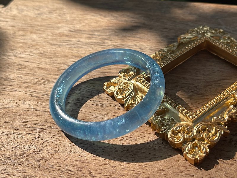 Deep sea ice - aquamarine beauty bracelet. Deep sea electric light blue with purple. Rare items - Bracelets - Crystal Blue