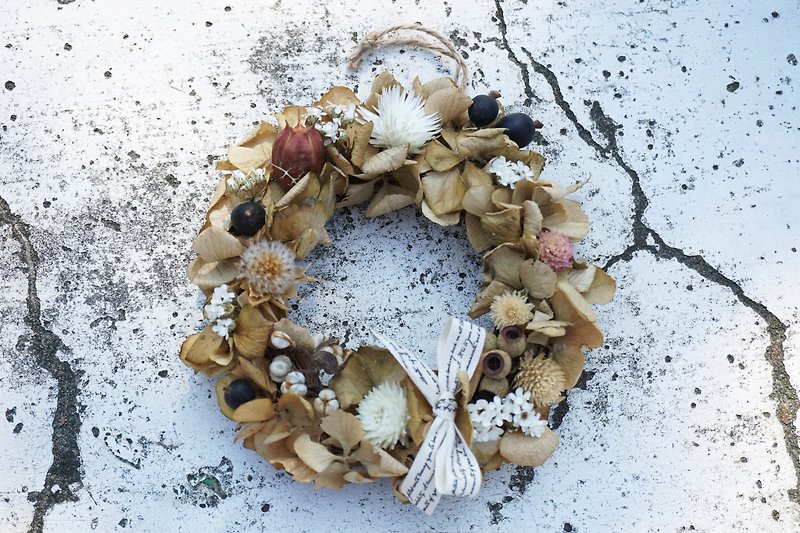 Dried hydrangea wreath*exchange gifts*Valentine's Day*wedding*birthday gift - ตกแต่งต้นไม้ - พืช/ดอกไม้ สีนำ้ตาล