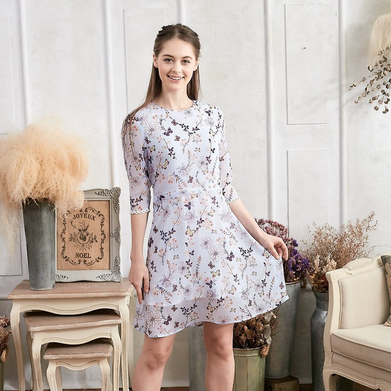Floral Lace Dress (woman)