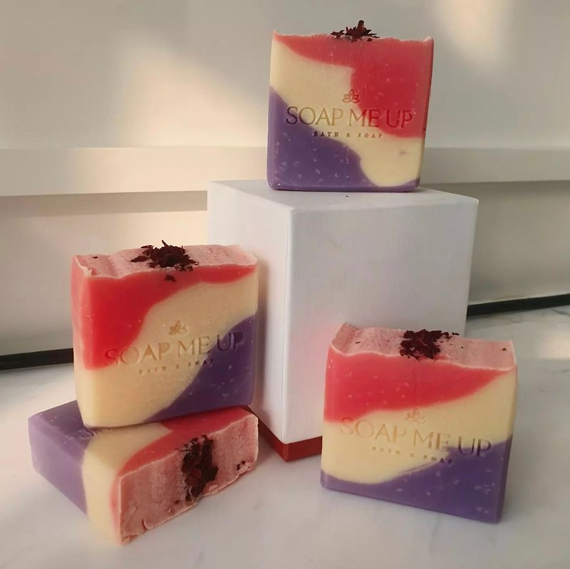 Natural handmade Soap - Floral and Fruity - Soap - Other Materials Pink