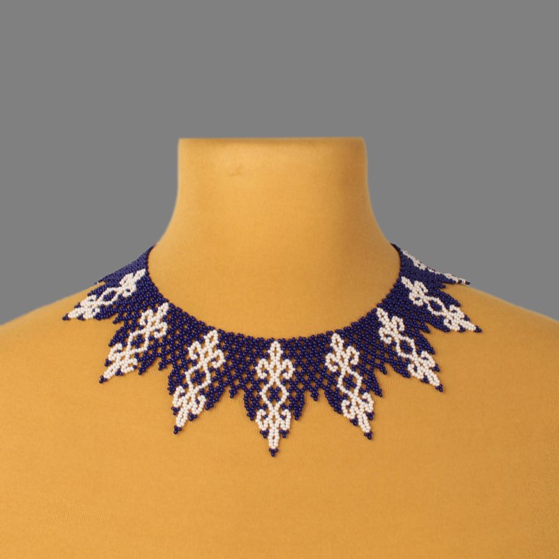 Blue and white bead necklace for woman - 項鍊 - 玻璃 藍色