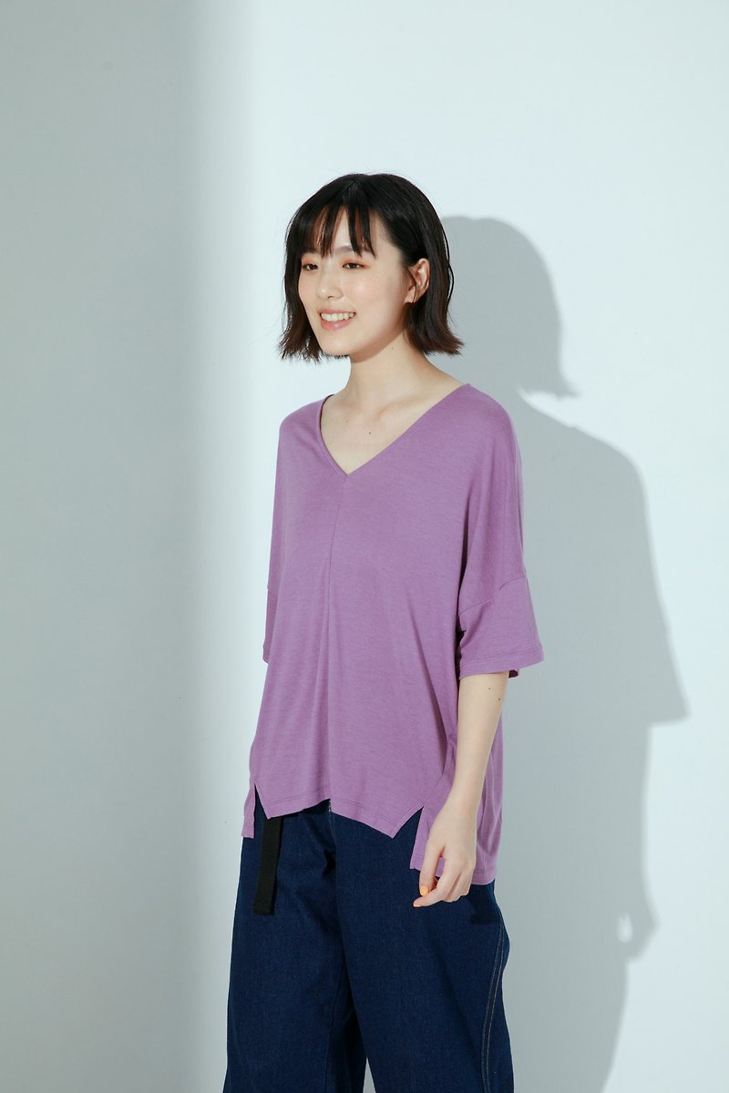 Rest plan V-neck slit comfortable short-sleeved top-Wednesday - Women's Tops - Other Man-Made Fibers Purple