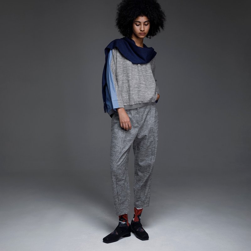 Curved-cut textured wool trousers - กางเกงขายาว - ขนแกะ สีเทา