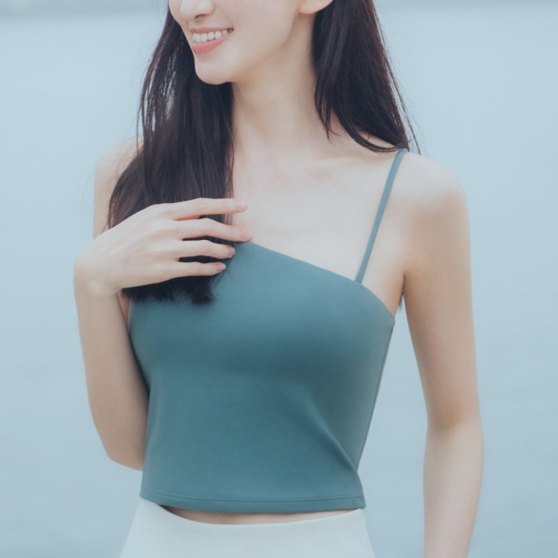 【MACACA】若水瑜伽背心 - AIE1123 霧綠 - 運動衫/上衣 - 尼龍 綠色