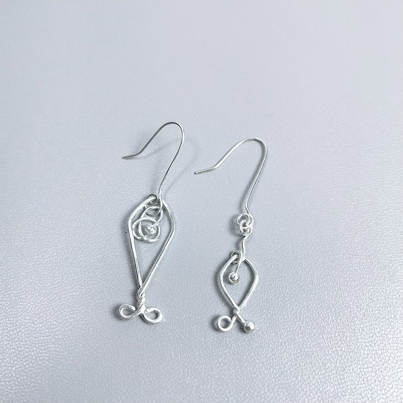 【Handmade】Like a fish. Asymmetry. 925 sterling silver. Hand made earrings - Earrings & Clip-ons - Sterling Silver Silver