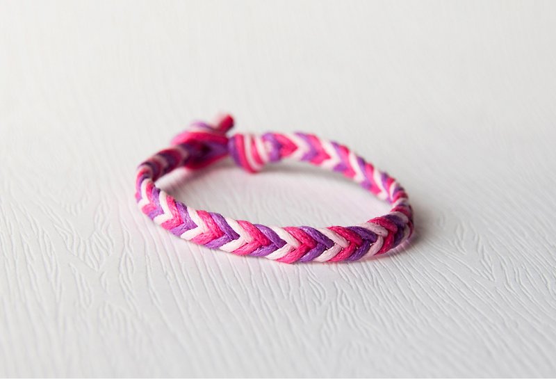 Glucose/ Hand-knitted bracelet