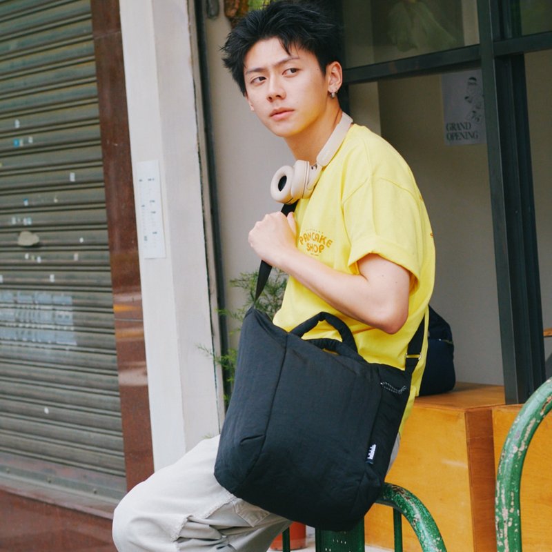 【FW25全新Wander系列】JULIAN 兩用日常手提包 (翠黑色) - 側背包/斜背包 - 環保材質 黑色