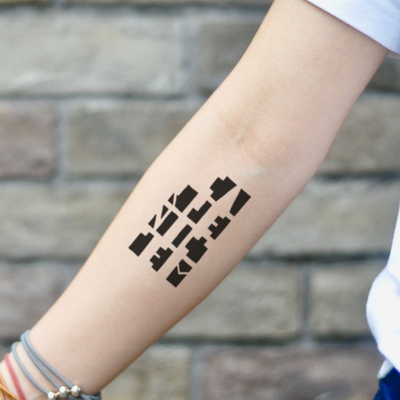 Carpe Noctem Seize the Night Temporary Tattoo Sticker (Set of 2) - OhMyTat