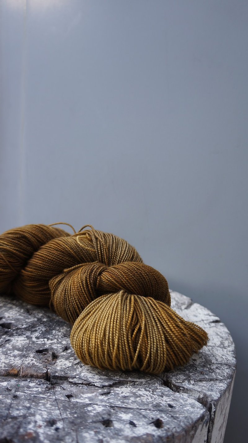 Wool Knitting, Embroidery, Felted Wool & Sewing Transparent - Hand dyed thread. Wood No. 1 (Merino/Cashmere/Nylon)