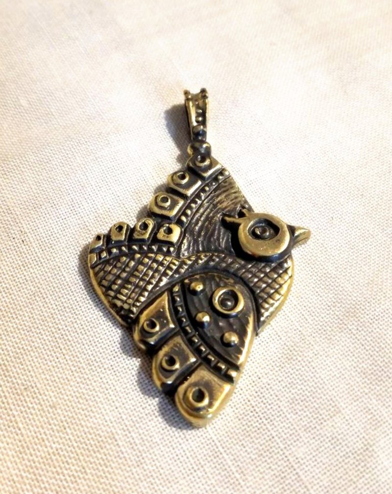 handmade bird Necklace pendant,Vintage brass Bird charm,ukraine handmade jewelry - 吊飾/掛飾 - 銅/黃銅 金色