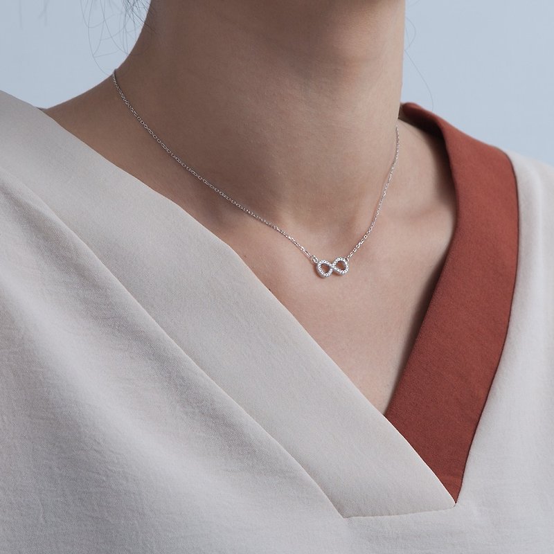 Infinity symbol finely set necklace in sterling silver | light jewelry | exquisite. Jewelry setting. Sterling silver. Rose gold - สร้อยคอ - เงินแท้ สีเงิน
