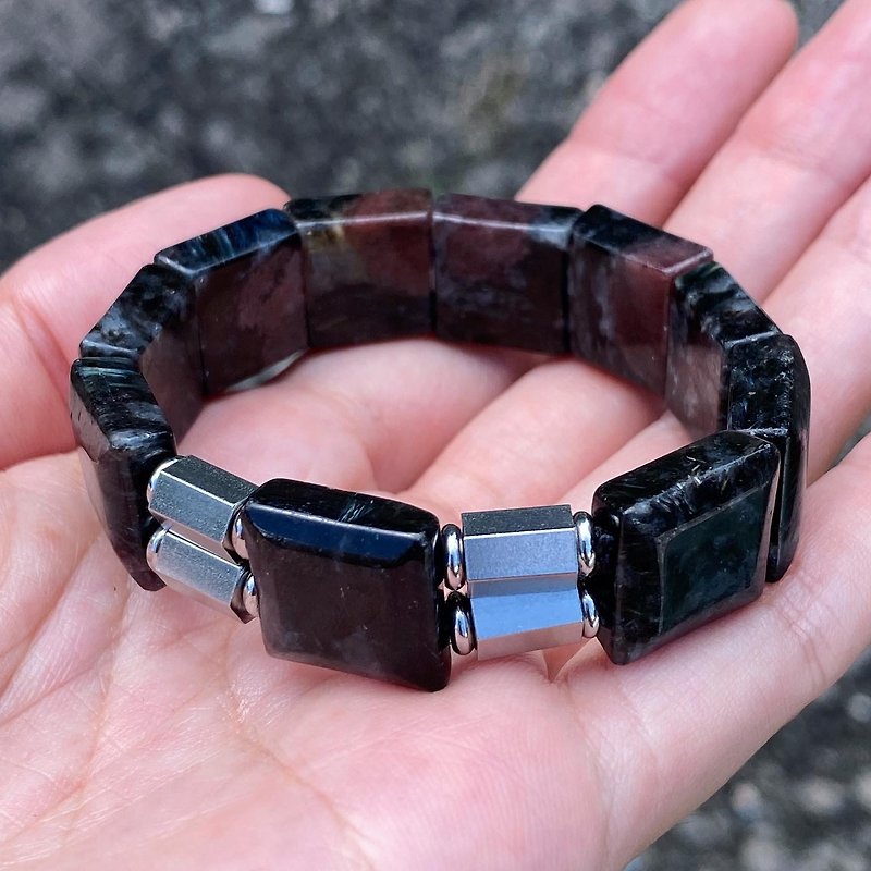 【Lost and find】Natural stone black dragon crystal Stone bracelet