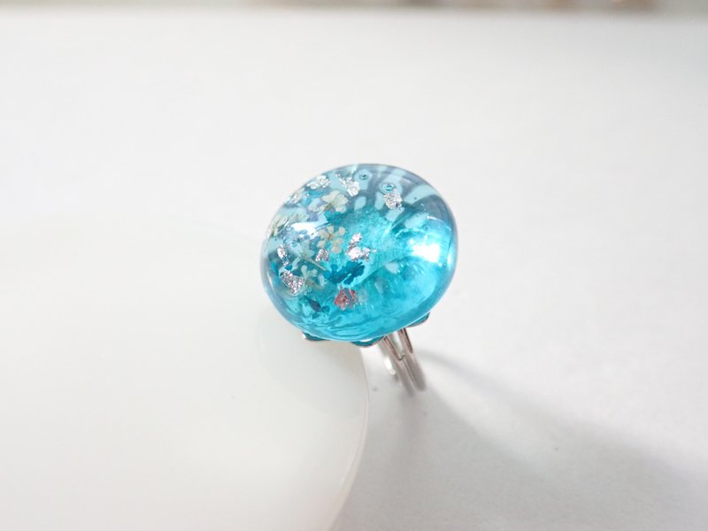 Ocean Blue Glass x Flower lover Ring - แหวนทั่วไป - แก้ว สีน้ำเงิน