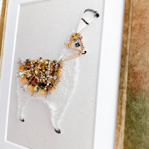 アルパカ】アルパカ | 羊毛原石の立体刺繍絵付け | パッケージ付