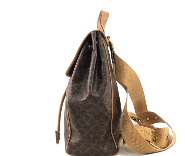 CELINE セリーヌ　リュック　マカダム柄　茶　ロゴ刻印金具　ショルダー調節可 楽天市場】【バッグ】CELINE セリーヌ マカダム柄 バックパック