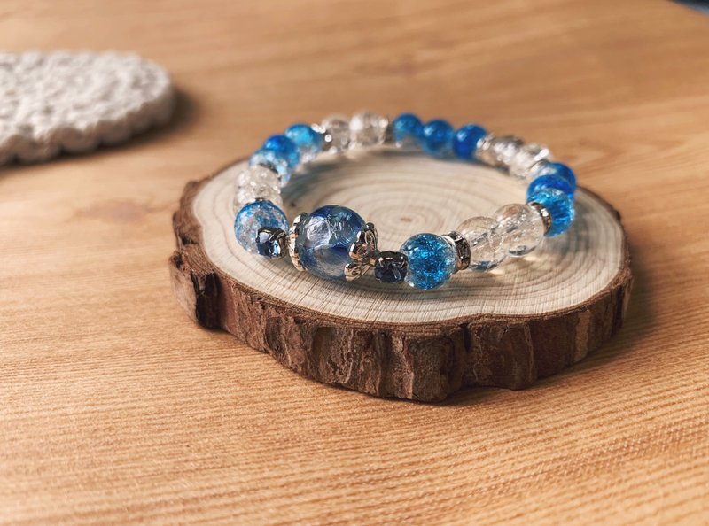 [Glass Series] Summer Light Blue Silver Foil Glaze Bead Bracelet - สร้อยข้อมือ - กระจกลาย สีน้ำเงิน