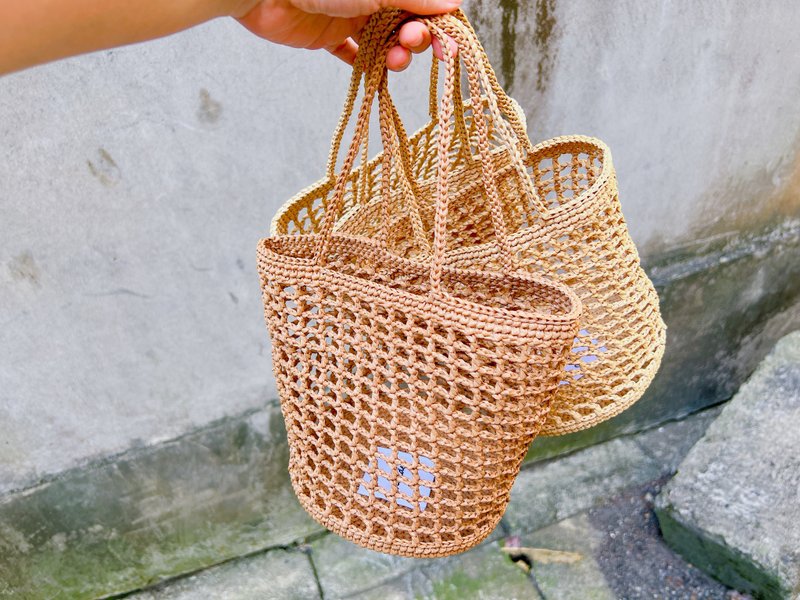 Bird cage woven bag Jinny | chokdee - กระเป๋าถือ - วัสดุอื่นๆ สีกากี